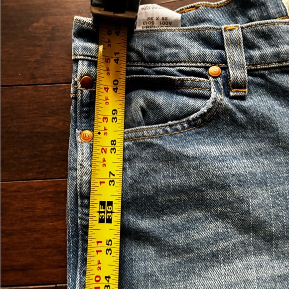 Straight Leg Wrangler Rooted Collection Jeans - Picture 8 of 8